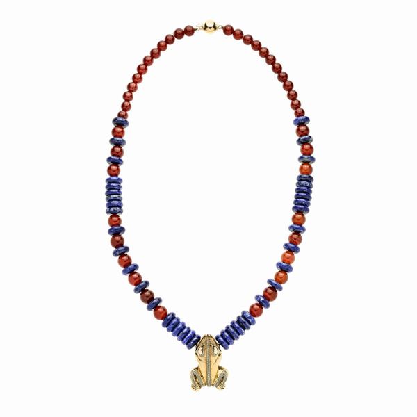 Collana in oro giallo, lapislazzulo e corniola