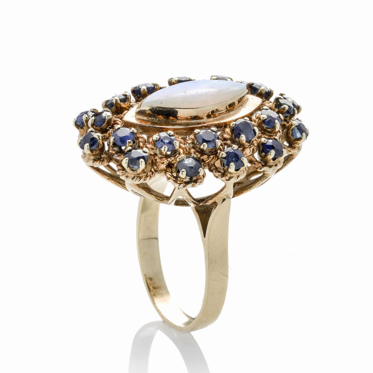 Grande Anello in Oro Giallo, Zaffiri e Opale