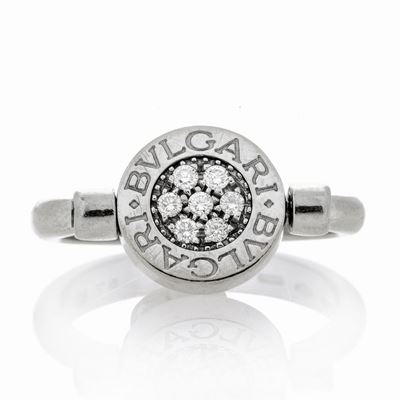 Anello in Oro Bianco, Onice e Diamanti Bulgari
