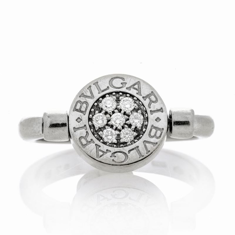 Anello in Oro Bianco, Onice e Diamanti Bulgari