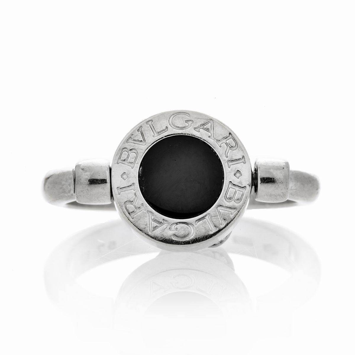 Anello in Oro Bianco, Onice e Diamanti Bulgari