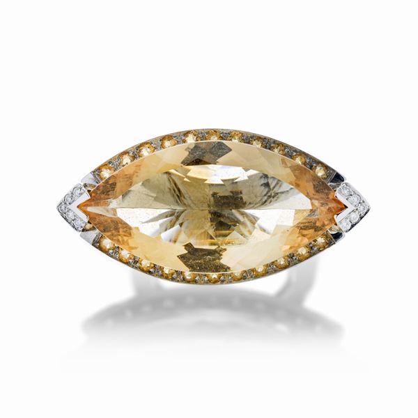 Ring in white gold, diamonds and citrine quartz