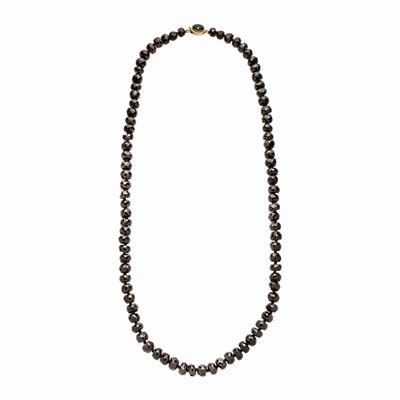 Collana in Granati e Oro a Basso Titolo