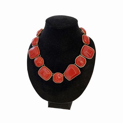 Collier Bijoux in Metallo Dorato e Pietre Rosse Firmato Kenneth Jay Lane