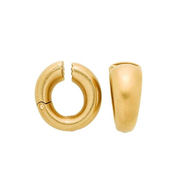POMELLATO - Pair of clip earrings in satin gold Pomellato