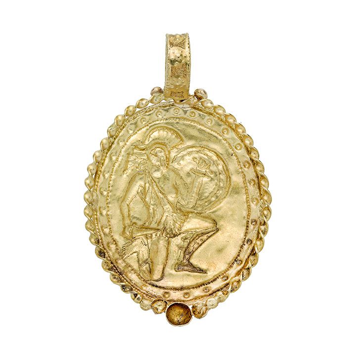 Grande Pendente Ovale in Oro Giallo