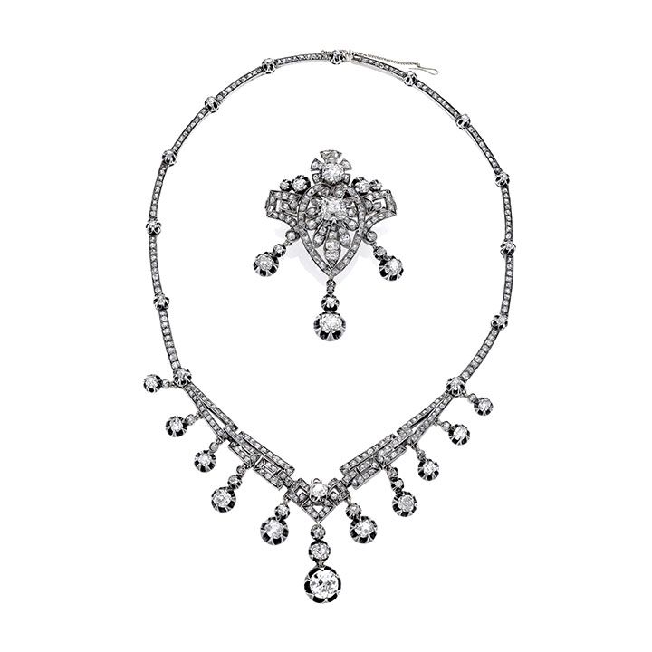 Importante collier in oro a basso titolo, argento e diamanti