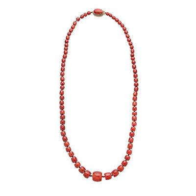 Lunga Collana in Corallo Rosso e Oro Giallo