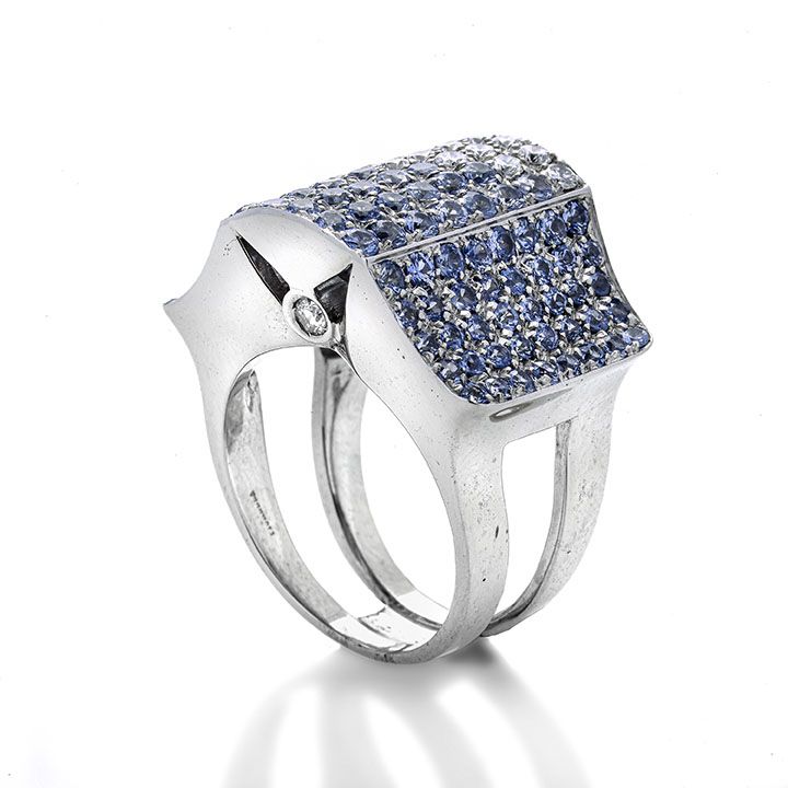Grande Anello a Ponte in Oro Bianco, Diamanti e Zaffiri