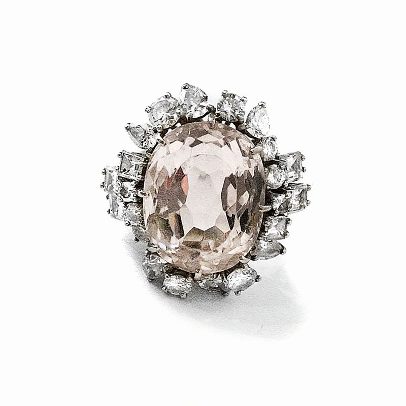 Grande Anello in Oro Bianco, Diamanti e Pietra Rosa