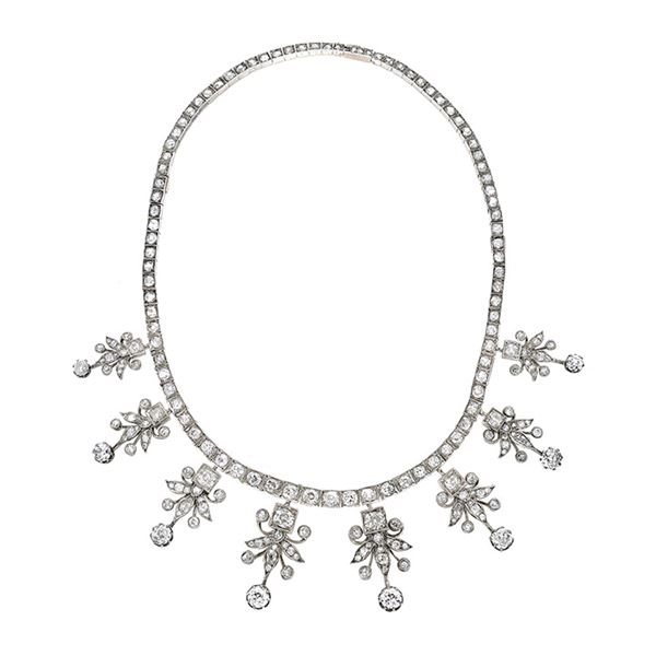Important necklace in low gold, silver and diamonds