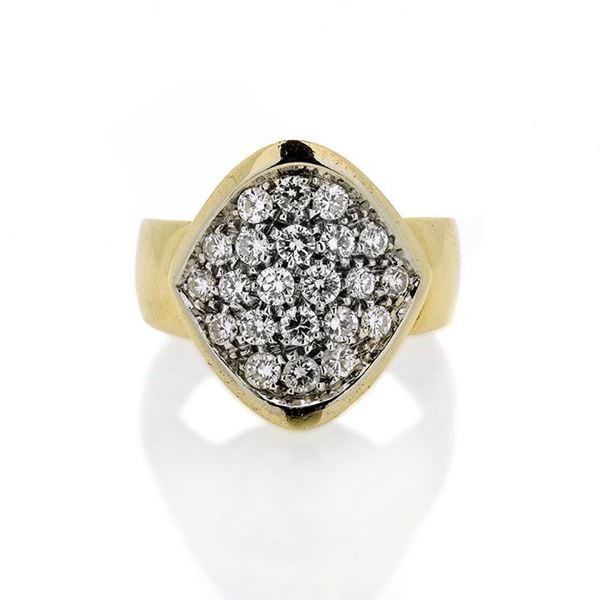 Ring in yellow gold and diamonds