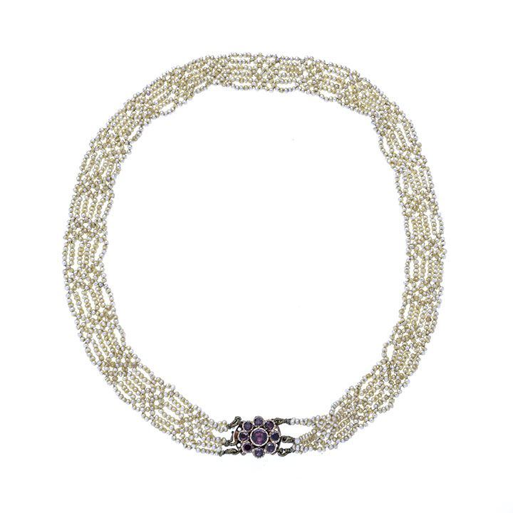 Choker in microperle, oro a basso titolo e granati