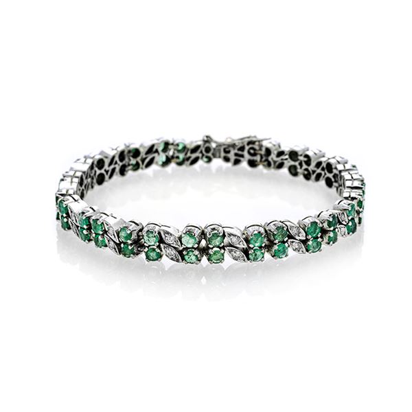 Bracelet in white gold, diamonds and emeralds