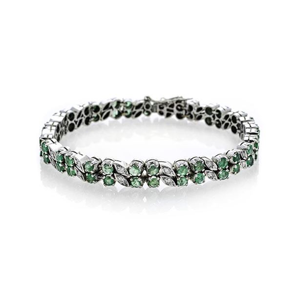 Bracelet in white gold, diamonds and emeralds