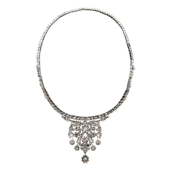 Collier in oro a basso titolo, argento e diamanti