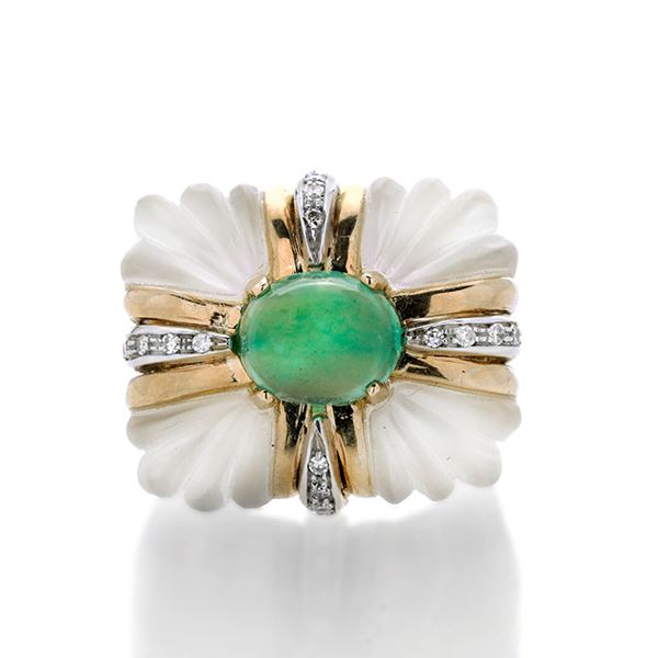 Ring in yellow gold, rock cristal, diamonds and emerald