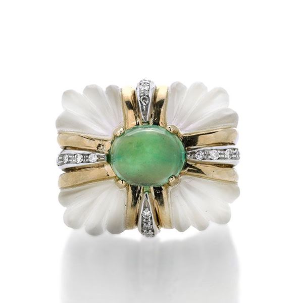 Ring in yellow gold, rock cristal, diamonds and emerald