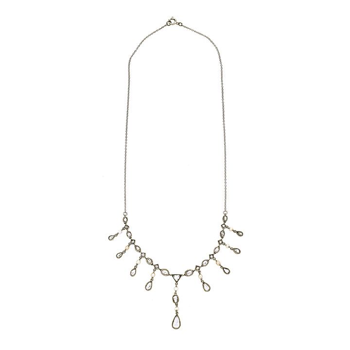 Collier in oro a basso titolo, argento, platino, perle e diamanti