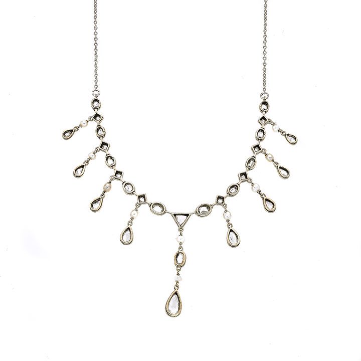 Collier in oro a basso titolo, argento, platino, perle e diamanti