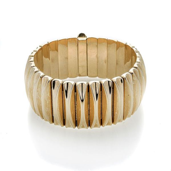 High bracelet in yellow gold