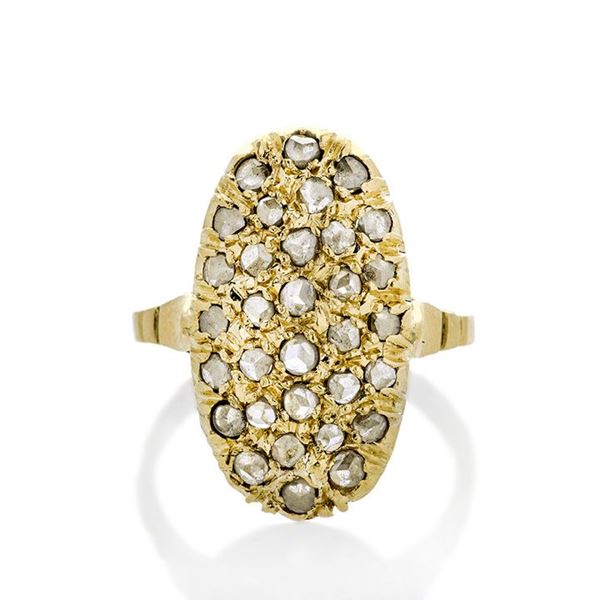 Lozenge ring in yellow gold and diamonds