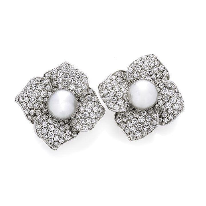 Paio di clips in oro bianco, diamanti e perle Tahiti