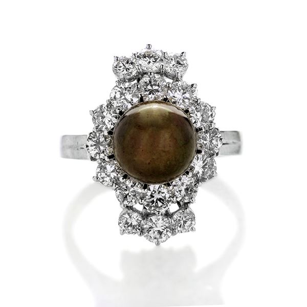 Ring in white gold, diamonds and brown pearl