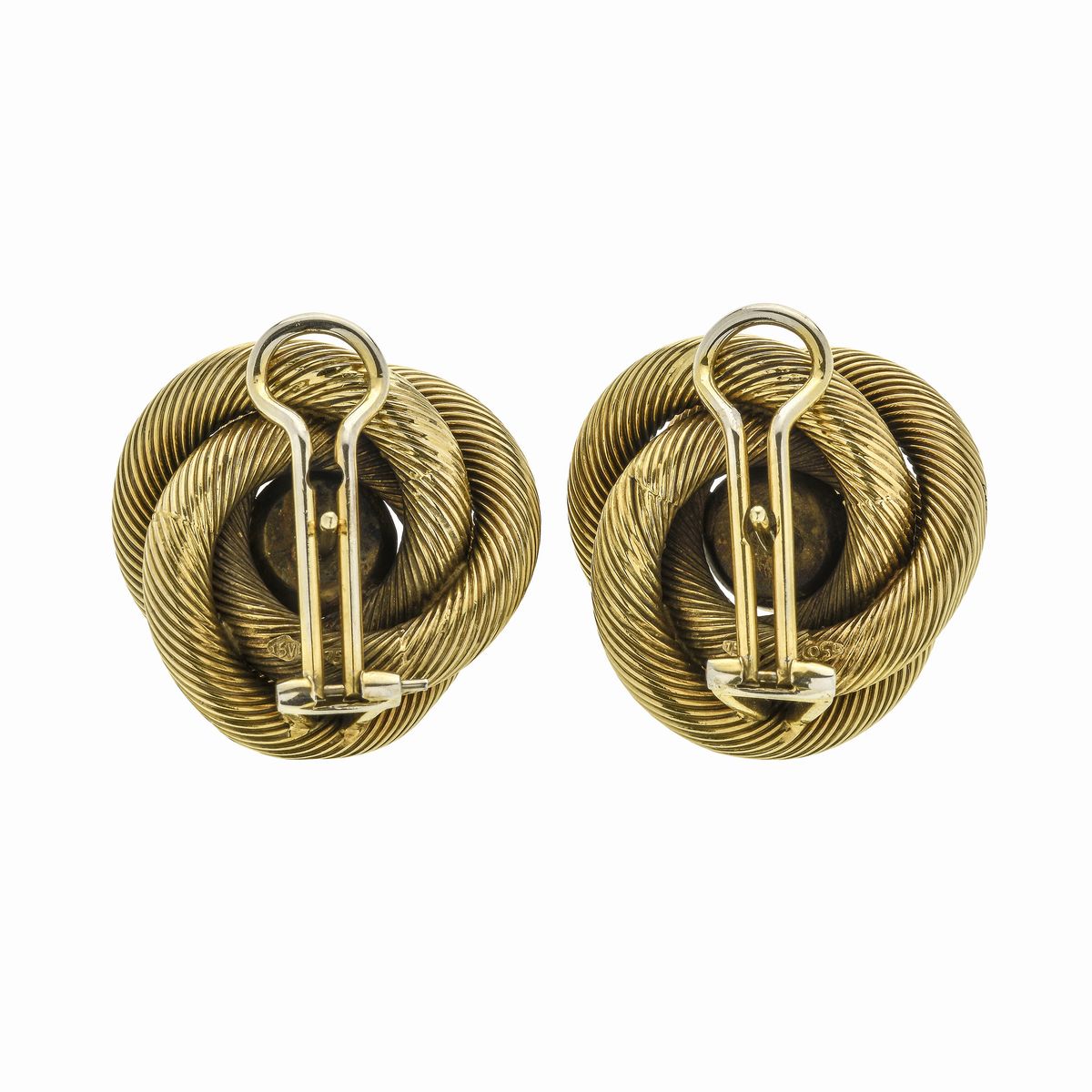 Paio di orecchini in oro giallo e perle
