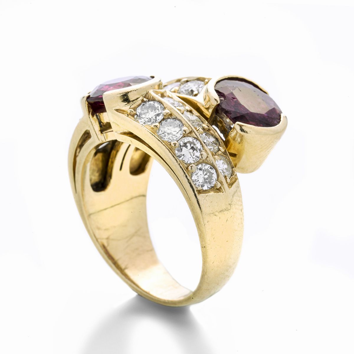 Anello Contrariè in Oro Giallo, Diamanti e Rubini