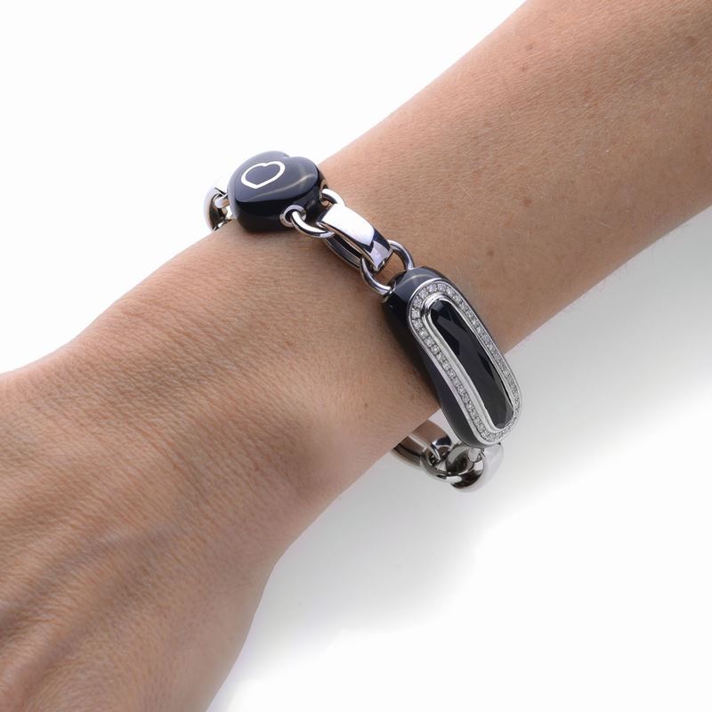Bracciale in Oro Bianco, Smalto Nero, Onice e Diamanti