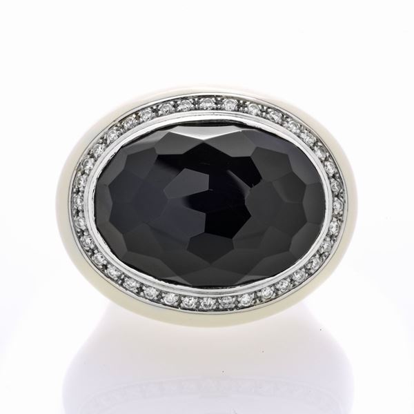 Ring in white gold, cream enamel, onyx and diamonds