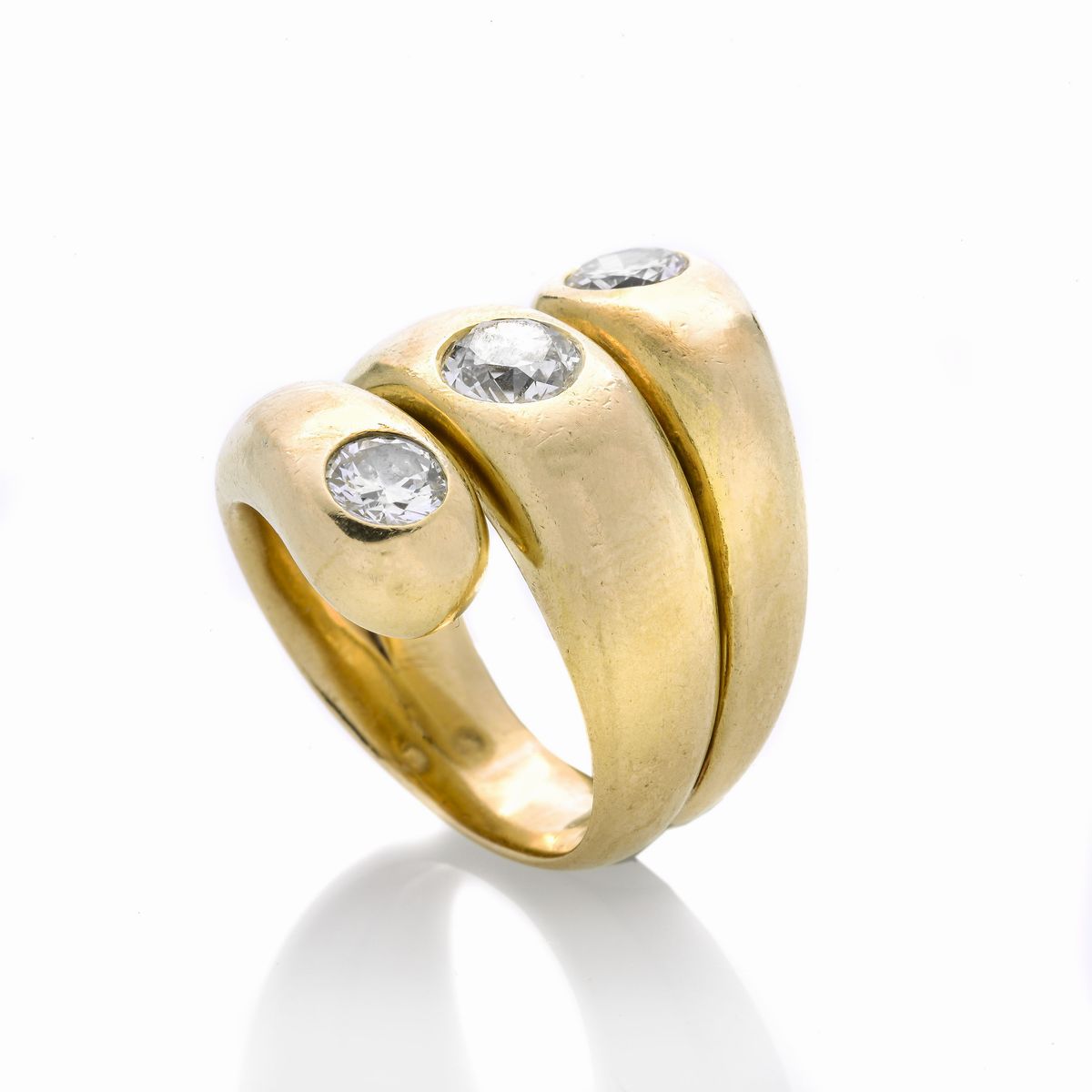 Anello in Oro Giallo e Diamanti