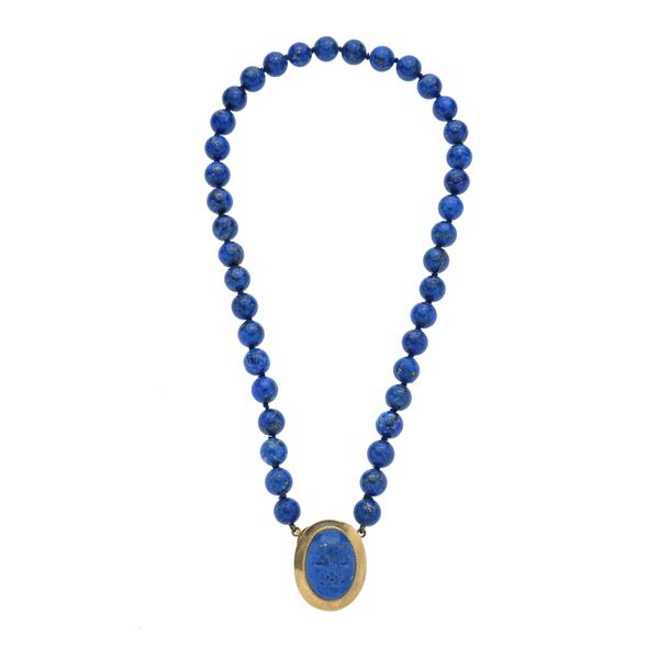 Necklace in lapis lazuli and yellow gold  - Auction Auction of Antique Jewelry, Modern and Watches - Curio - Casa d'aste in Firenze
