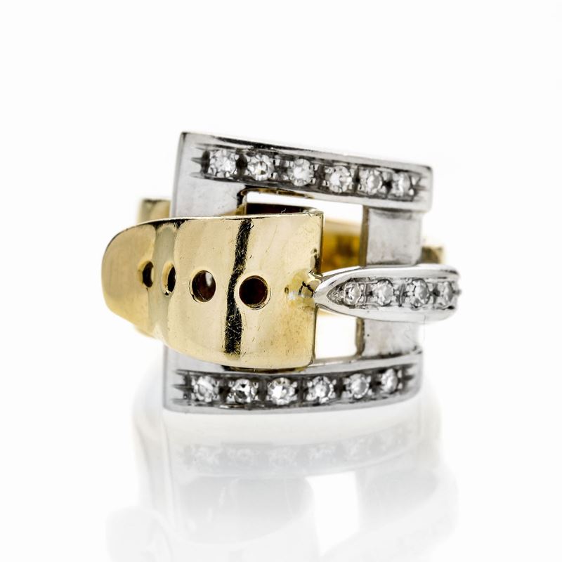 Anello da mignolo in oro giallo, oro bianco e diamanti