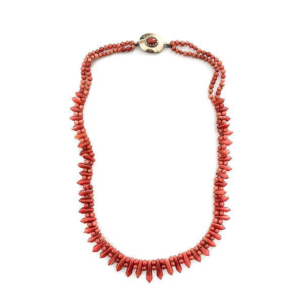 Necklace in red coral and yellow gold  (Fifties)  - Auction Auction of Antique Jewelry, Modern and Watches - Curio - Casa d'aste in Firenze