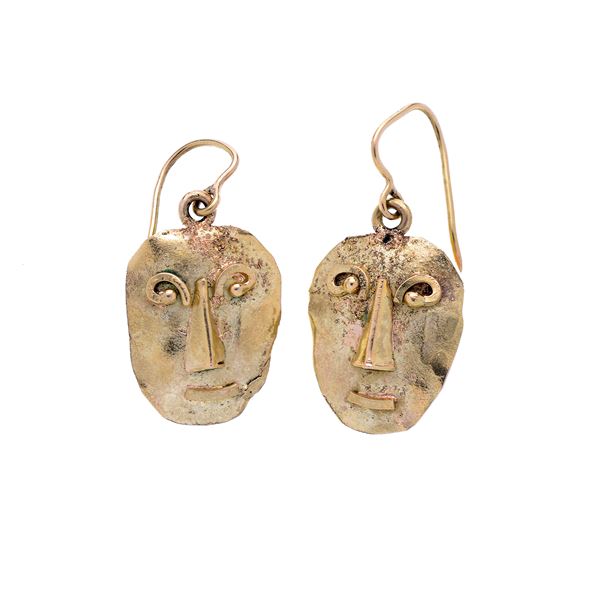 OROPA DI VALERIO PASSERINI : Pair of hanging earrings in yellow gold Oropa  - Auction Auction of Antique Jewelry, Modern and Watches - Curio - Casa d'aste in Firenze