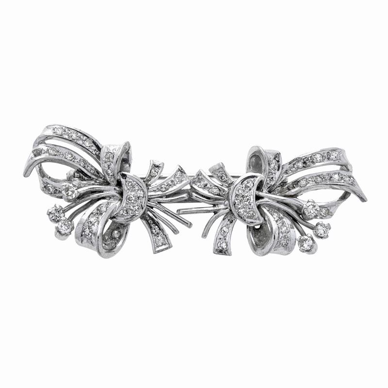 Spilla floreale in oro bianco e diamanti