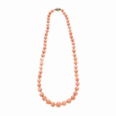 Collana in Corallo Rosa, Oro Giallo e Diamanti