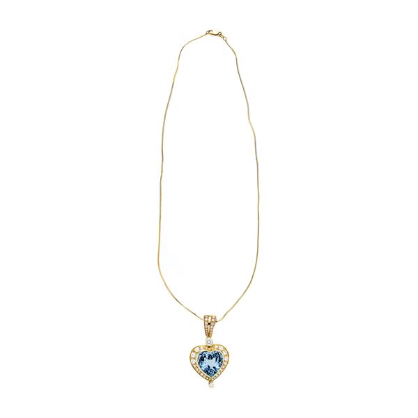 Chain with Heart in yellow gold, diamonds and blue topaz