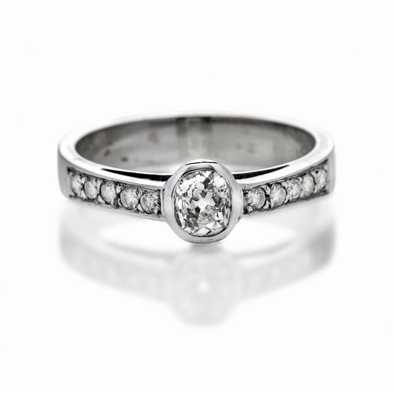 Anello in Oro Bianco e Diamanti