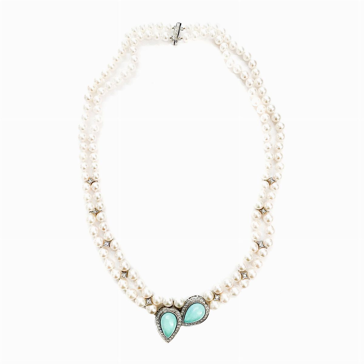 Collana in perle,oro giallo, oro bianco, diamanti e pasta di turchese