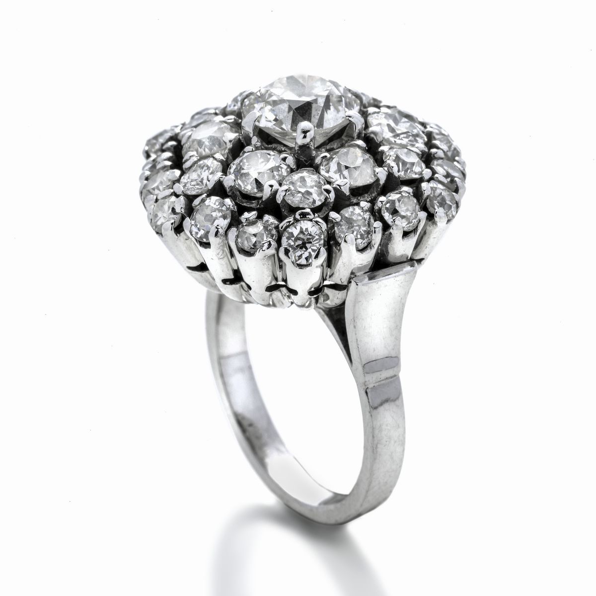 Anello in oro bianco e diamanti