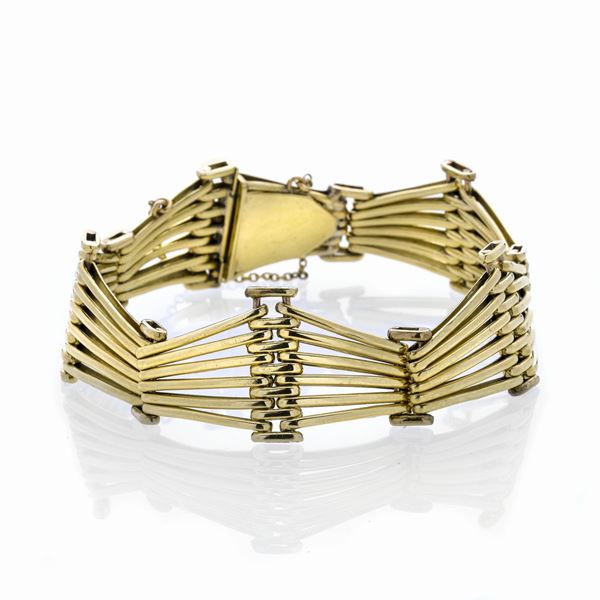 Yellow gold bracelet
