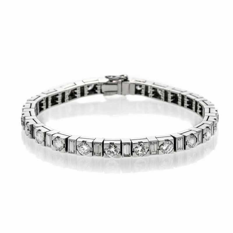 Bracciale tennis in oro bianco e diamanti