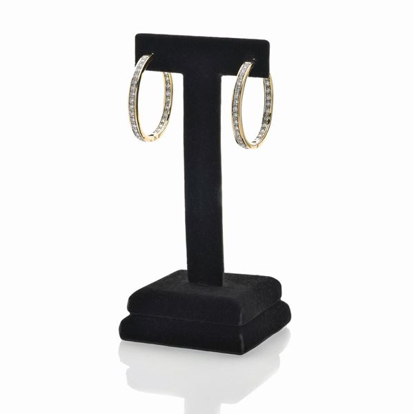 Pair of hoop earrings in yellow gold, white gold and diamonds  - Auction Auction of Antique Jewelry, Modern and Watches - Curio - Casa d'aste in Firenze