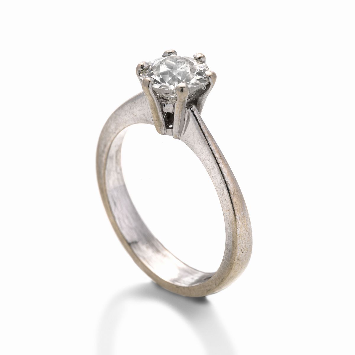 Anello Solitario in Oro Bianco e Diamante