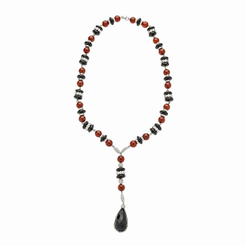 Collana in Oro Bianco, Diamanti, Corniola e Onice