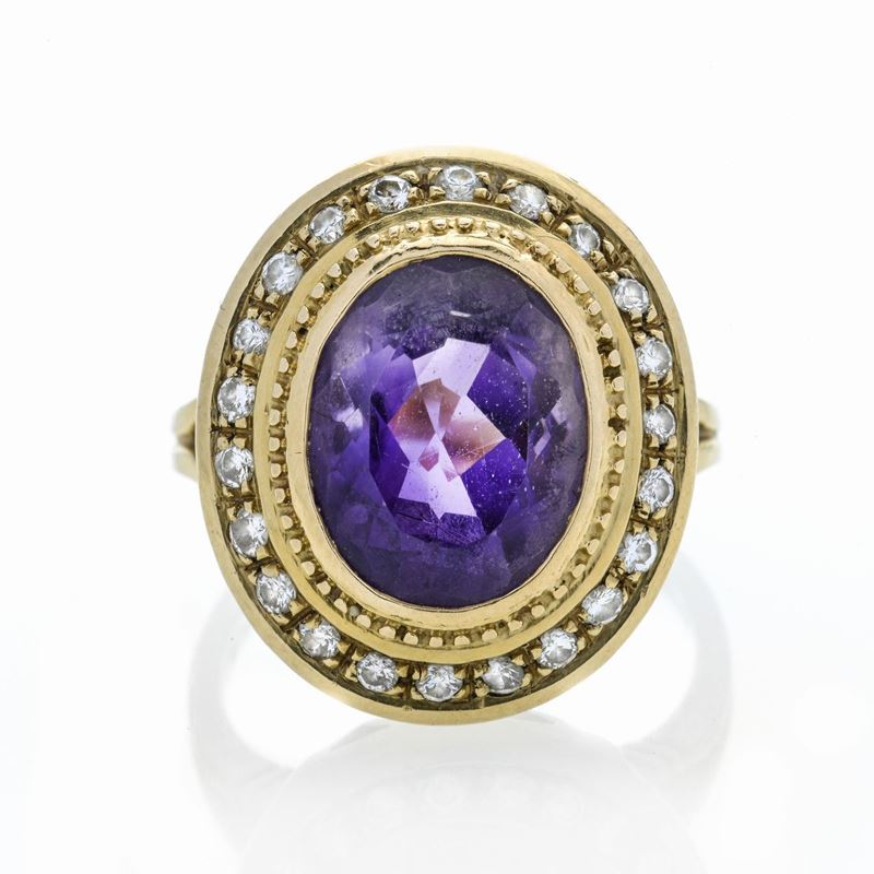 Anello in oro giallo, diamanti e ametista