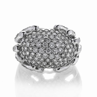 Grande Anello in Oro Bianco e Diamanti